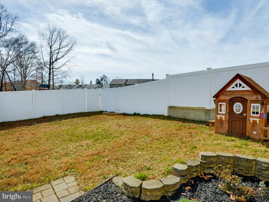 OAK TREE LANDING - Residential