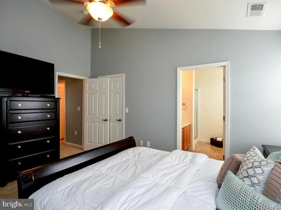 OAK TREE LANDING - Residential