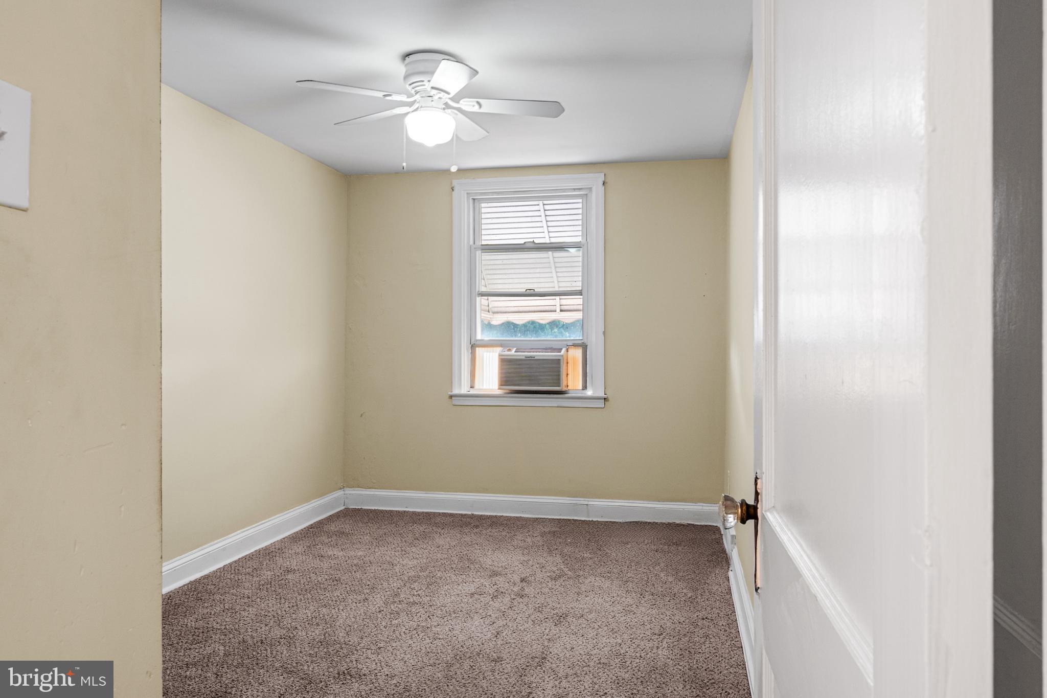 CLIFTON HEIGHTS - Residential