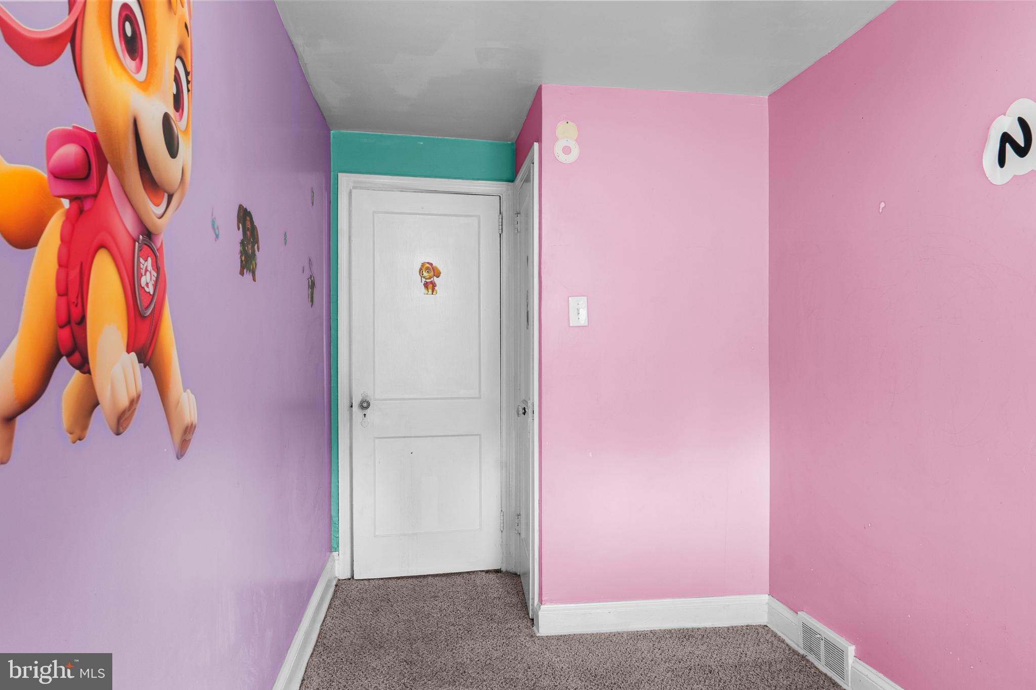 CLIFTON HEIGHTS - Residential