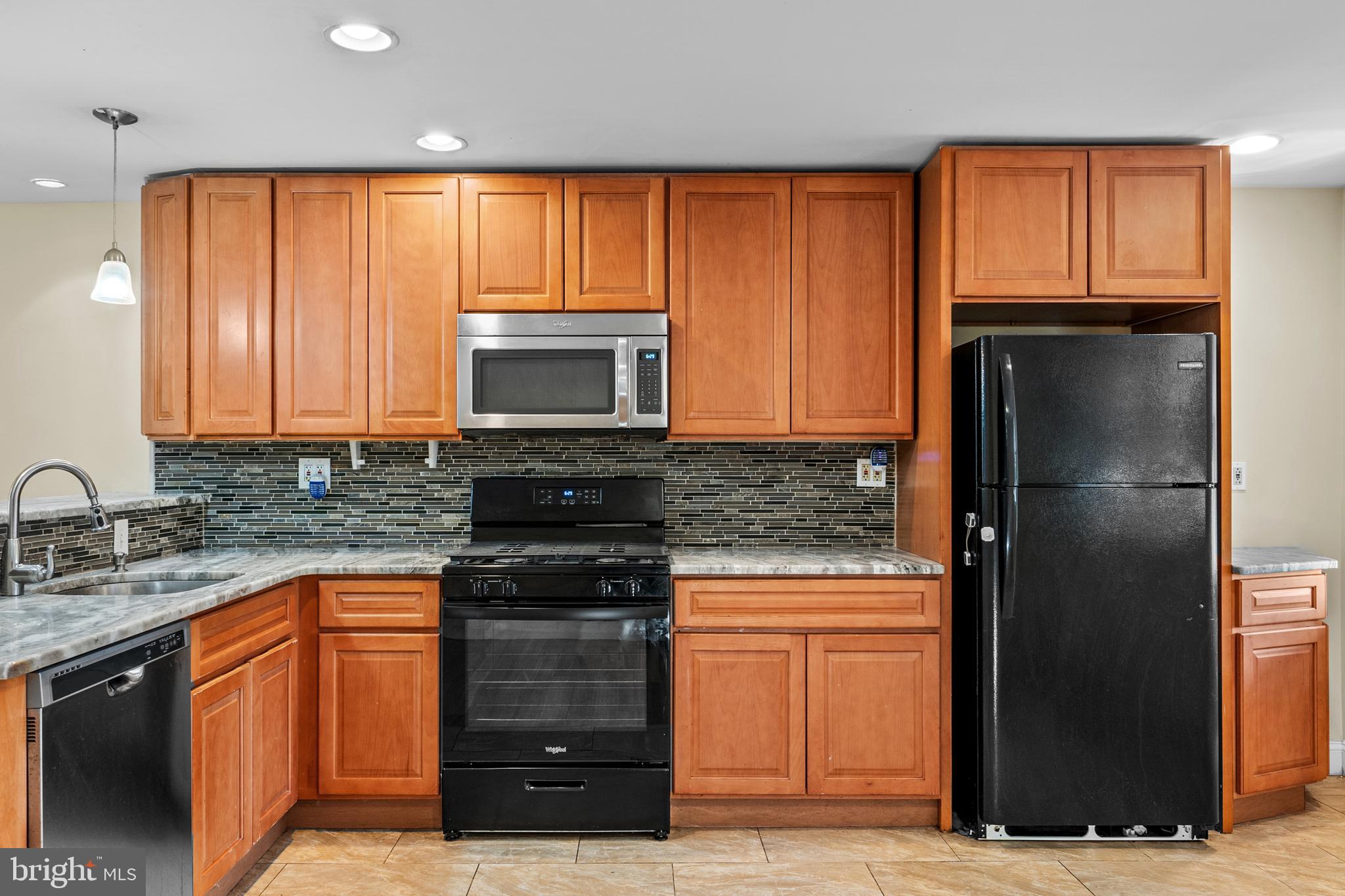 CLIFTON HEIGHTS - Residential