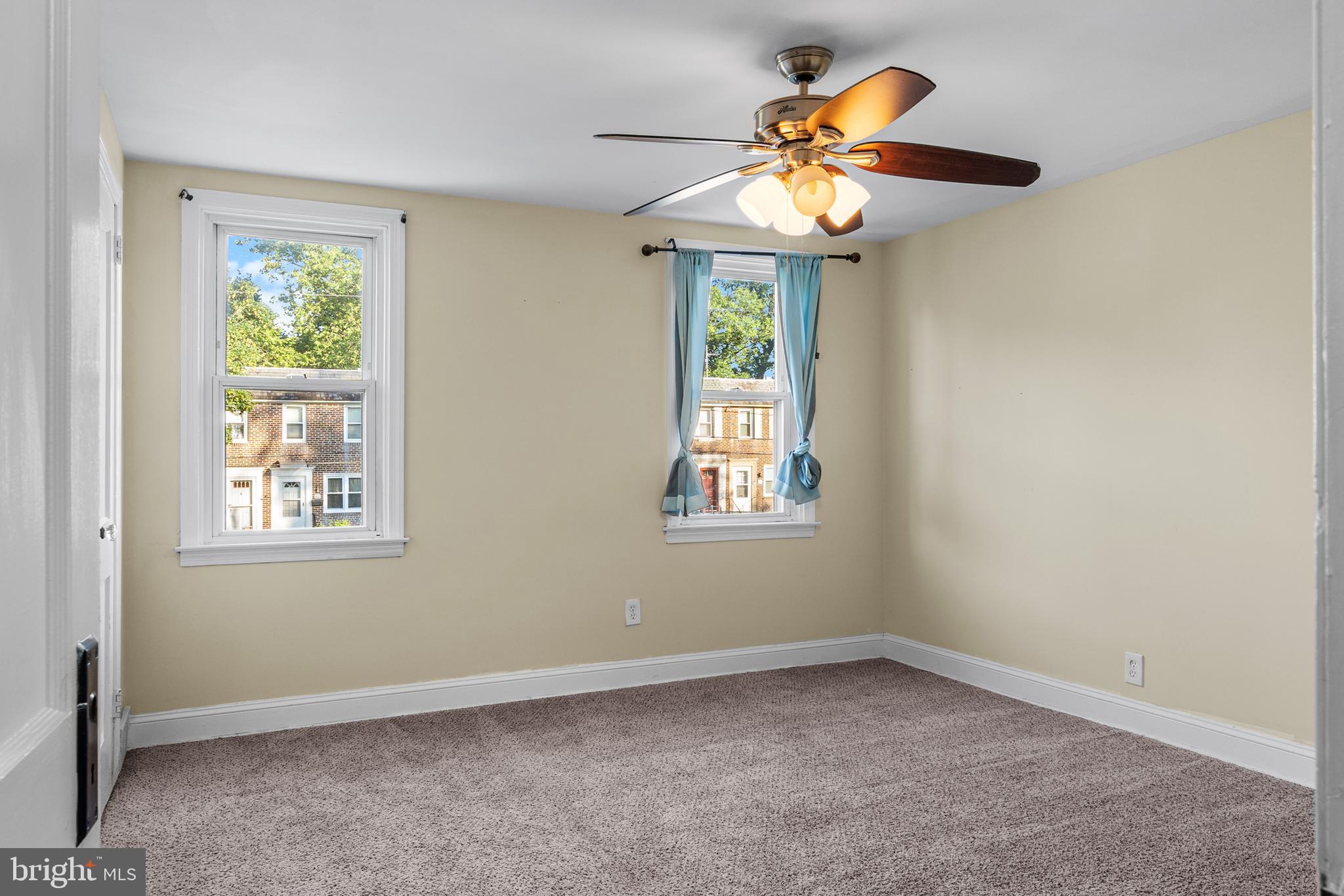 CLIFTON HEIGHTS - Residential