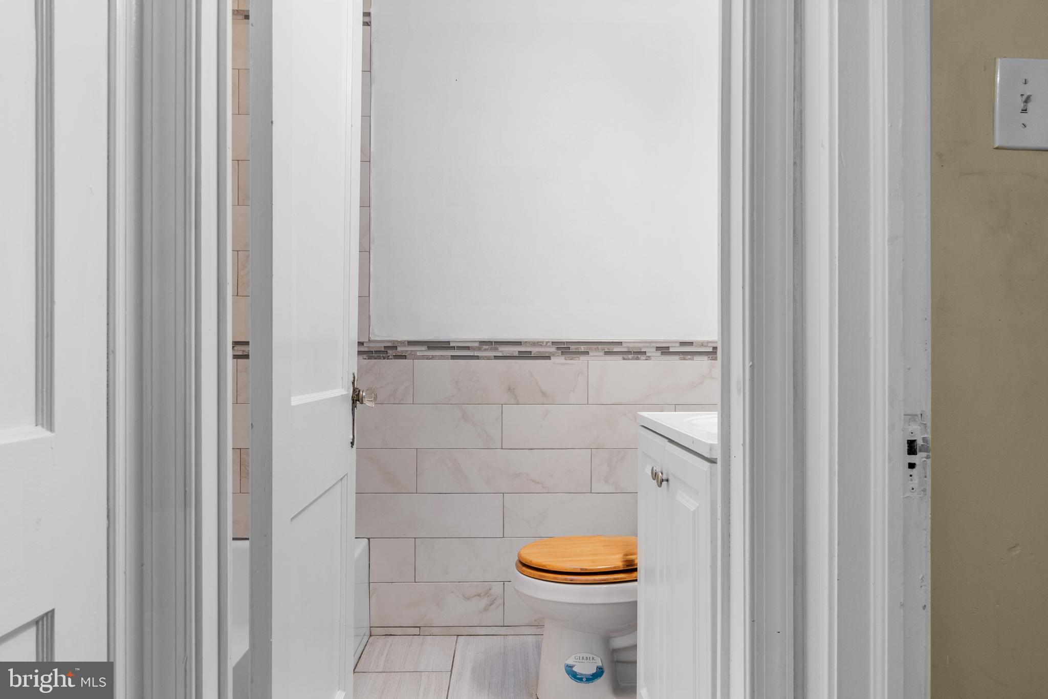 CLIFTON HEIGHTS - Residential