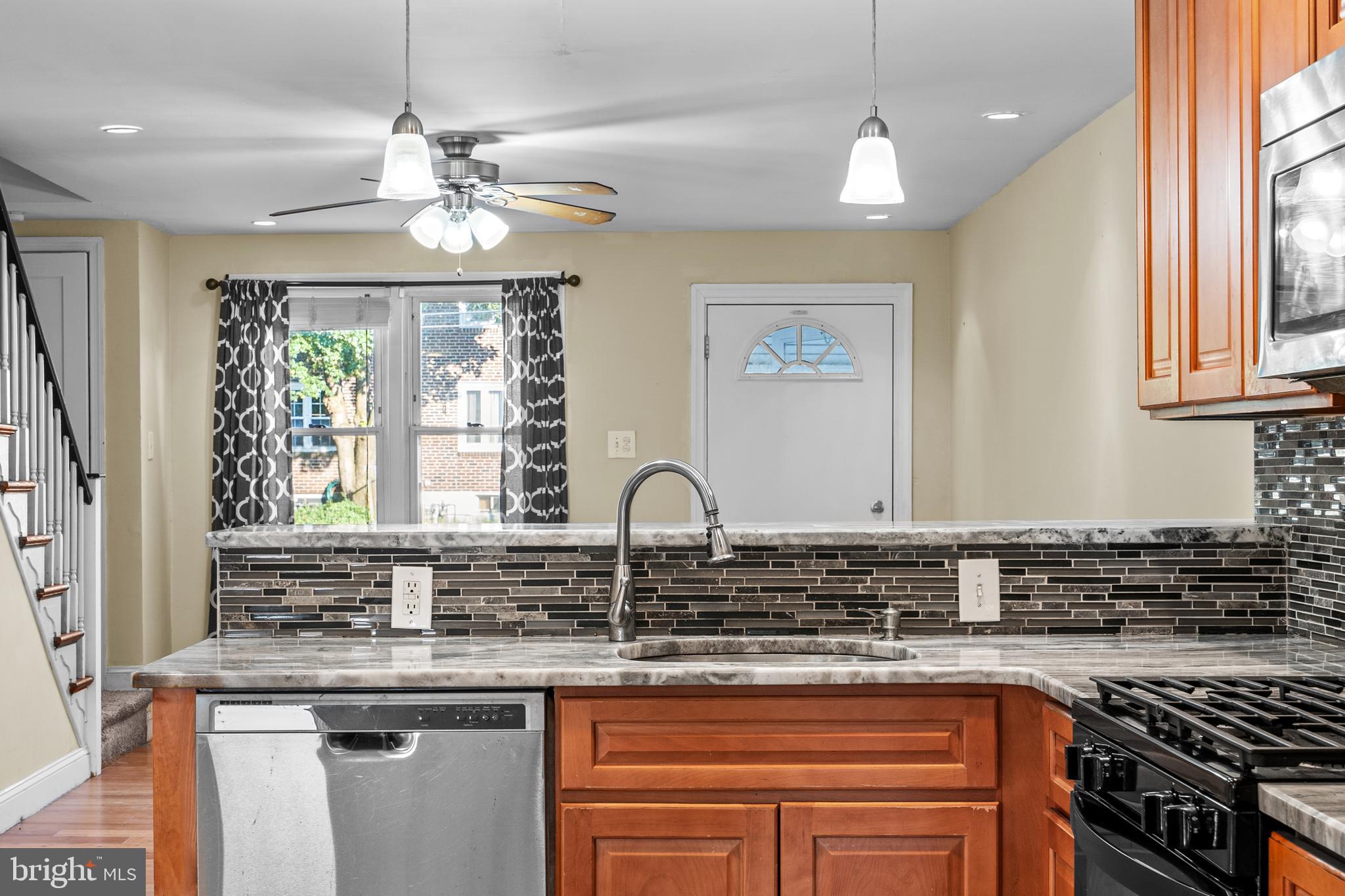 CLIFTON HEIGHTS - Residential