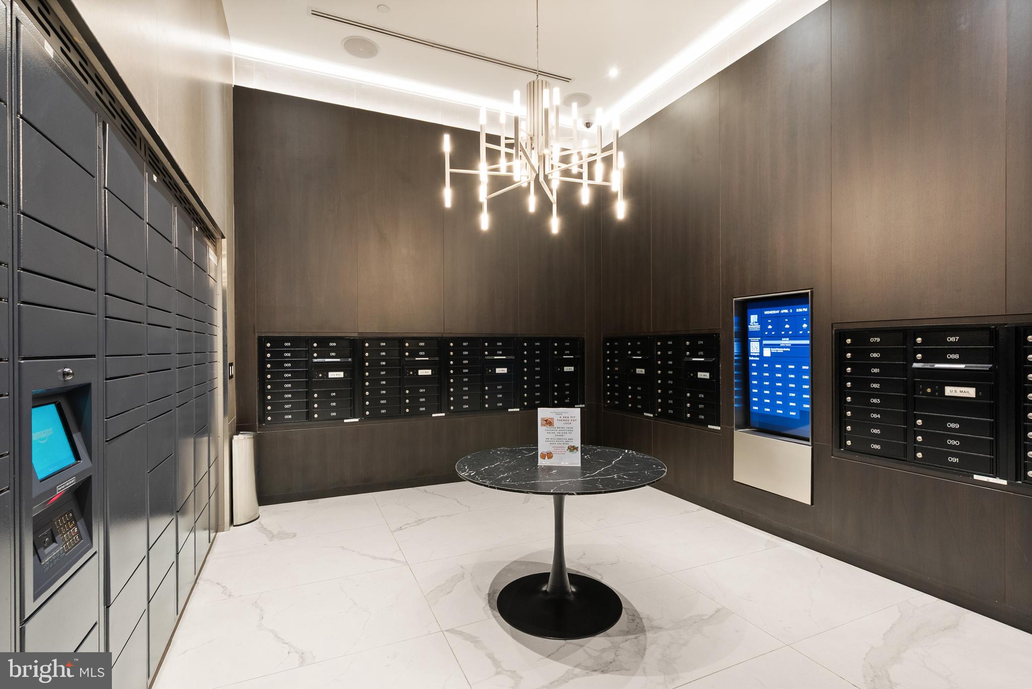 THE VERSE CONDO - Residential Lease