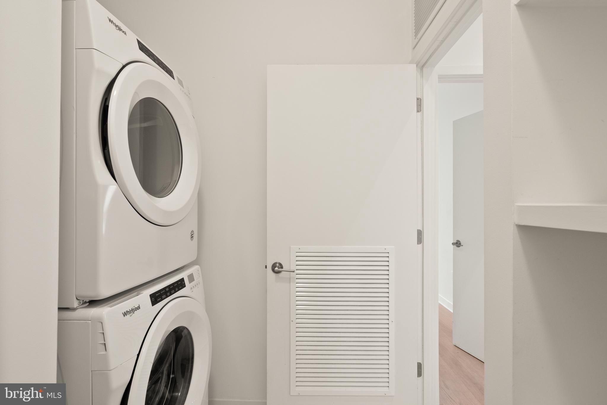 THE VERSE CONDO - Residential Lease