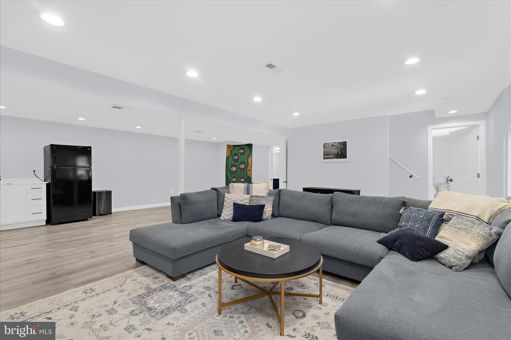 LANDHAVEN - Residential