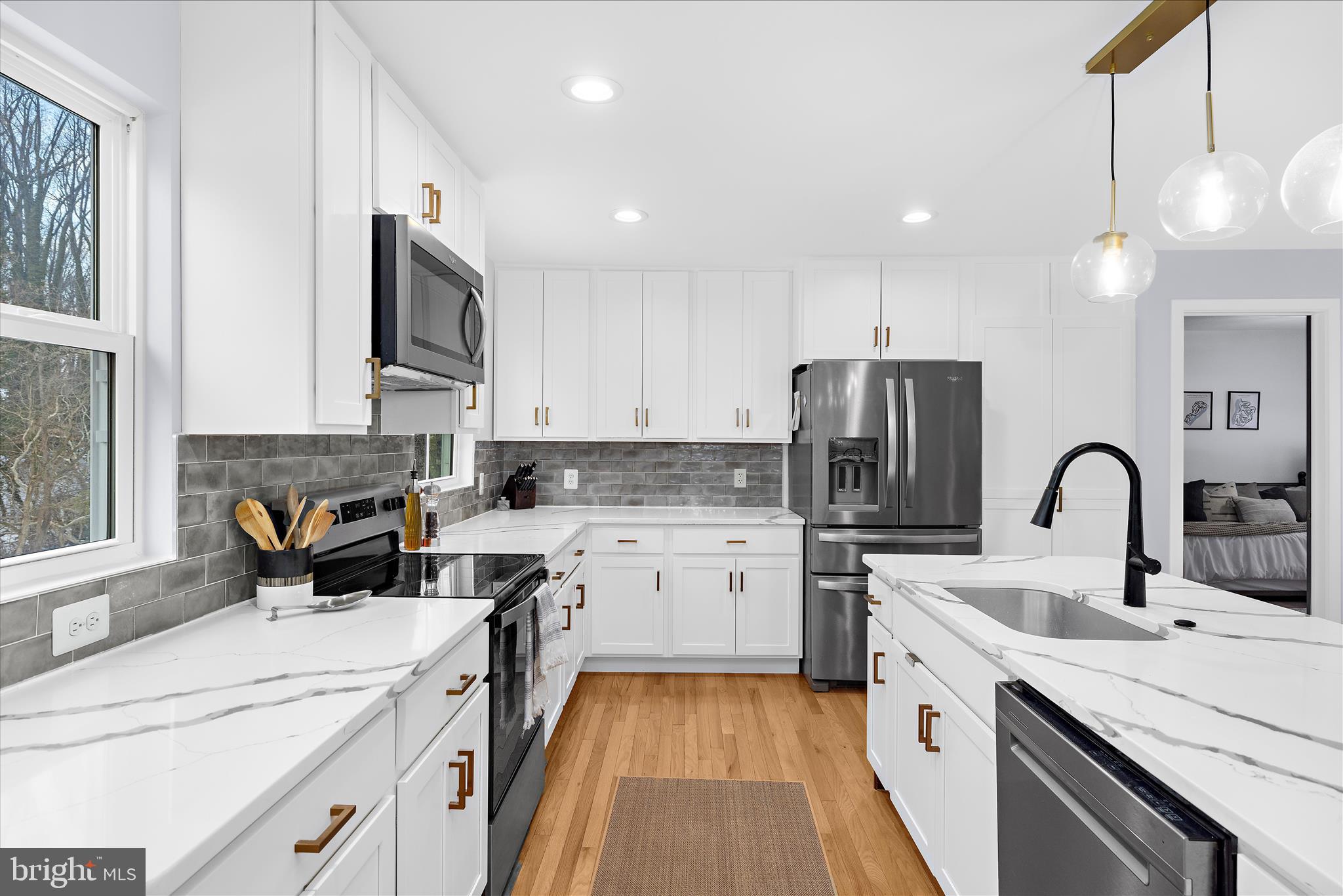 LANDHAVEN - Residential