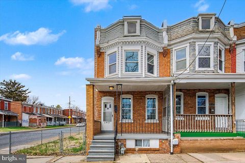 Townhouse For Sale - 203 N Dupont Street<br/> New Castle County, WILMINGTON, DE 19805
