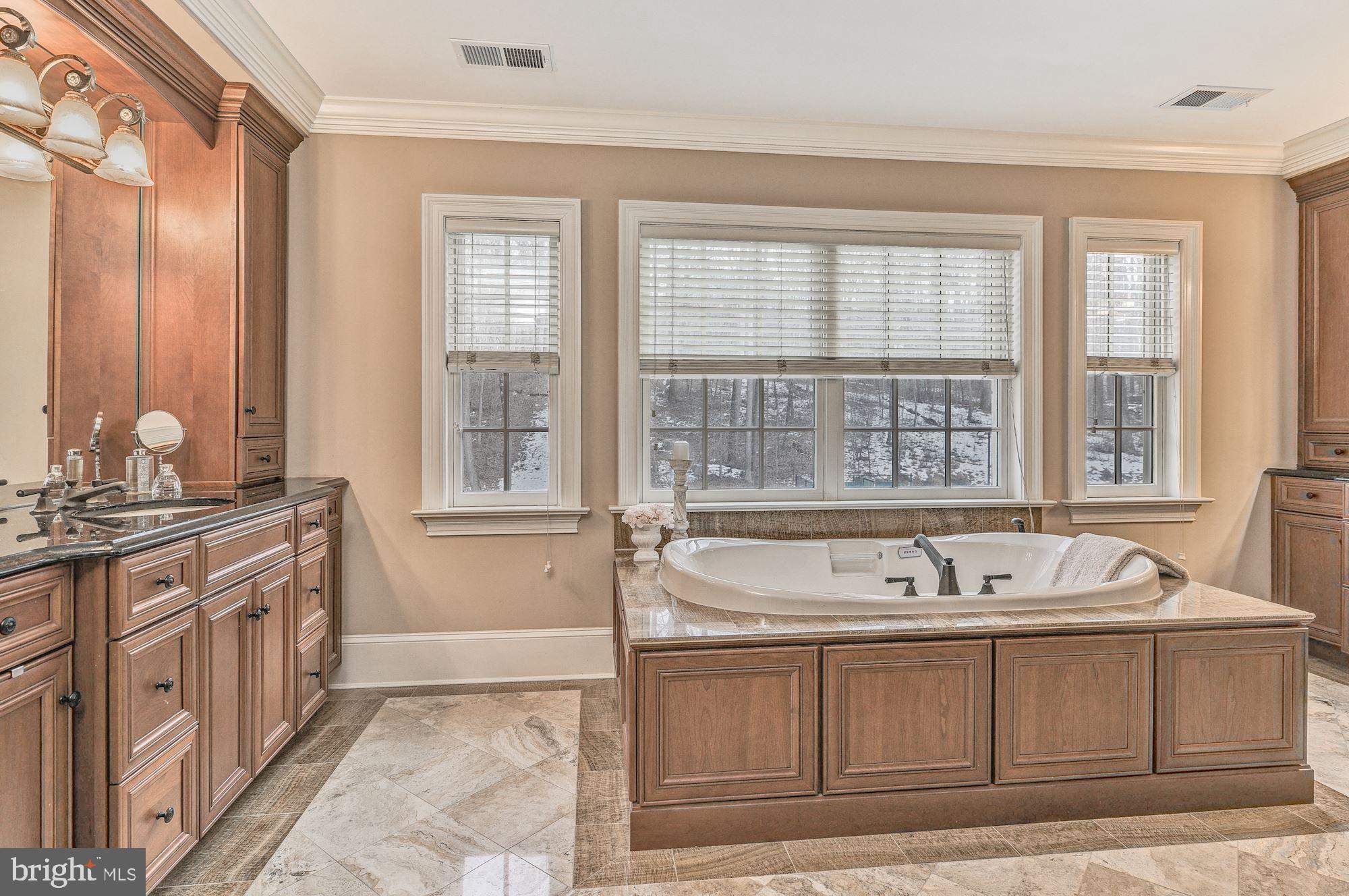 HIGHLAND - Residential