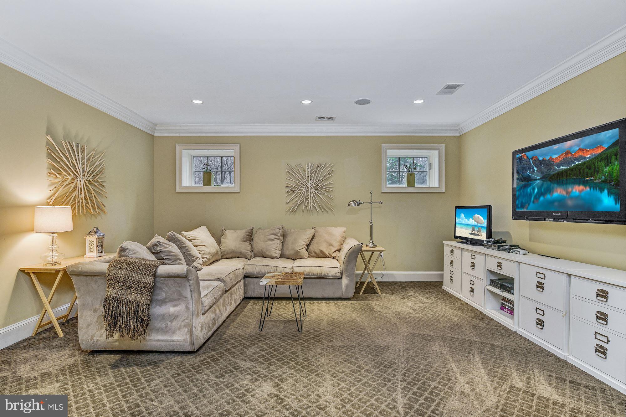 HIGHLAND - Residential