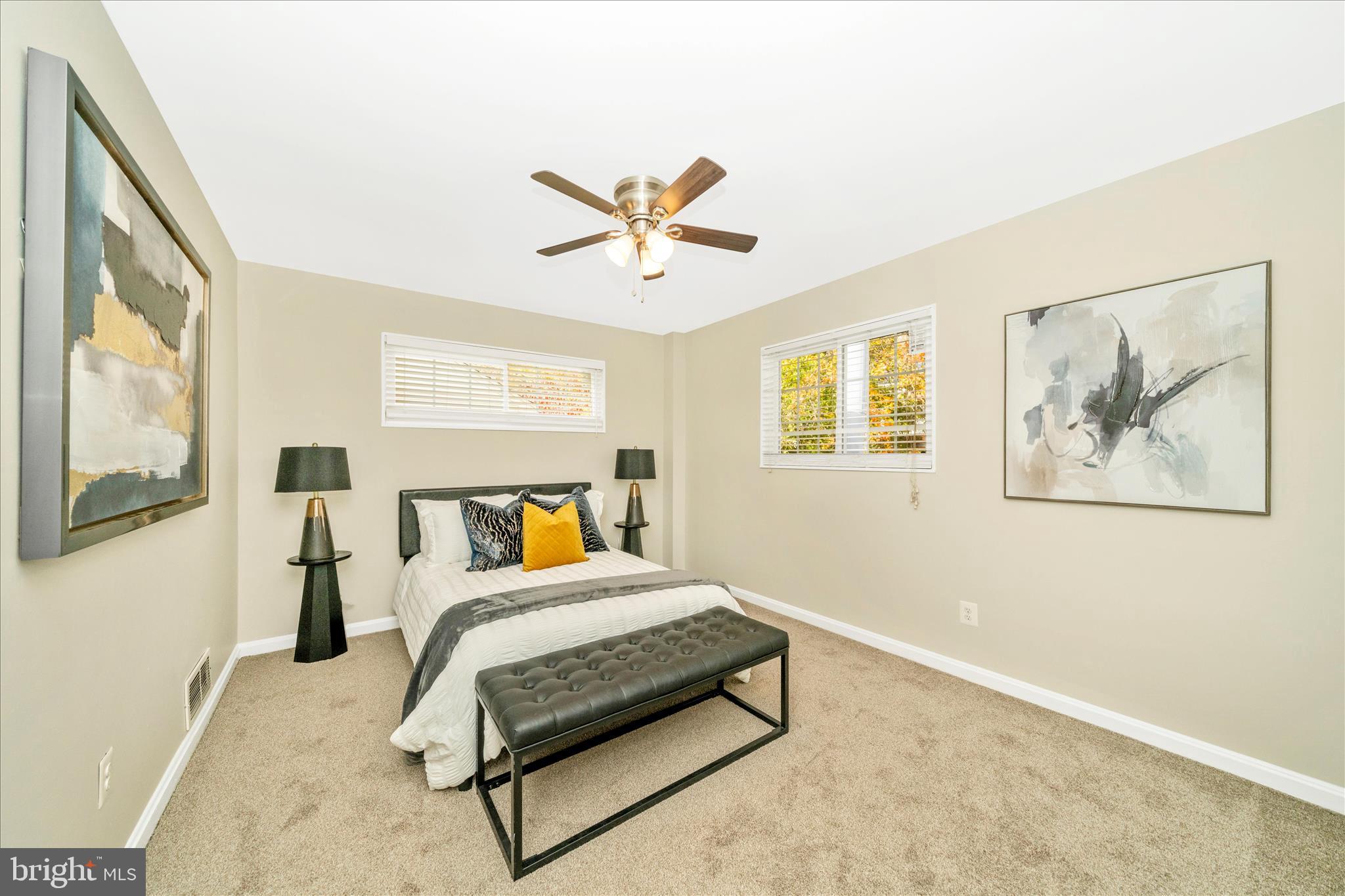 ROLLING RIDGE - Residential