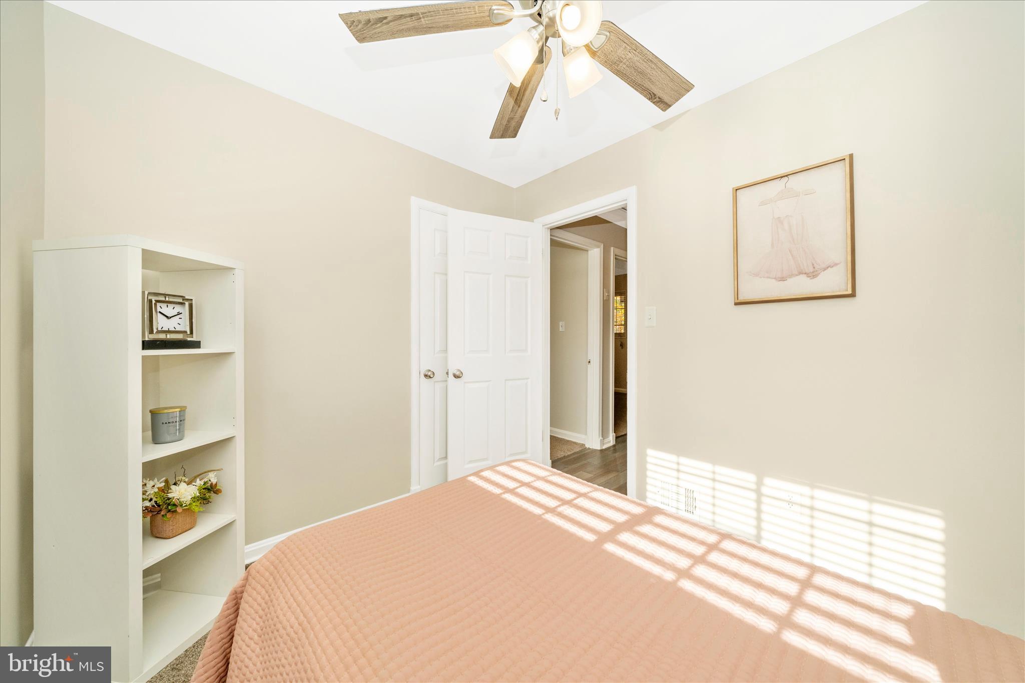 ROLLING RIDGE - Residential