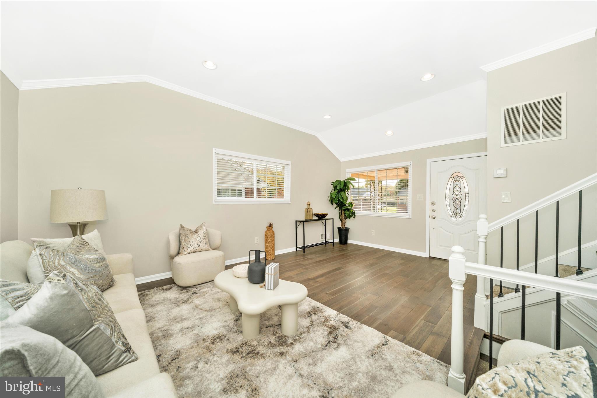 ROLLING RIDGE - Residential