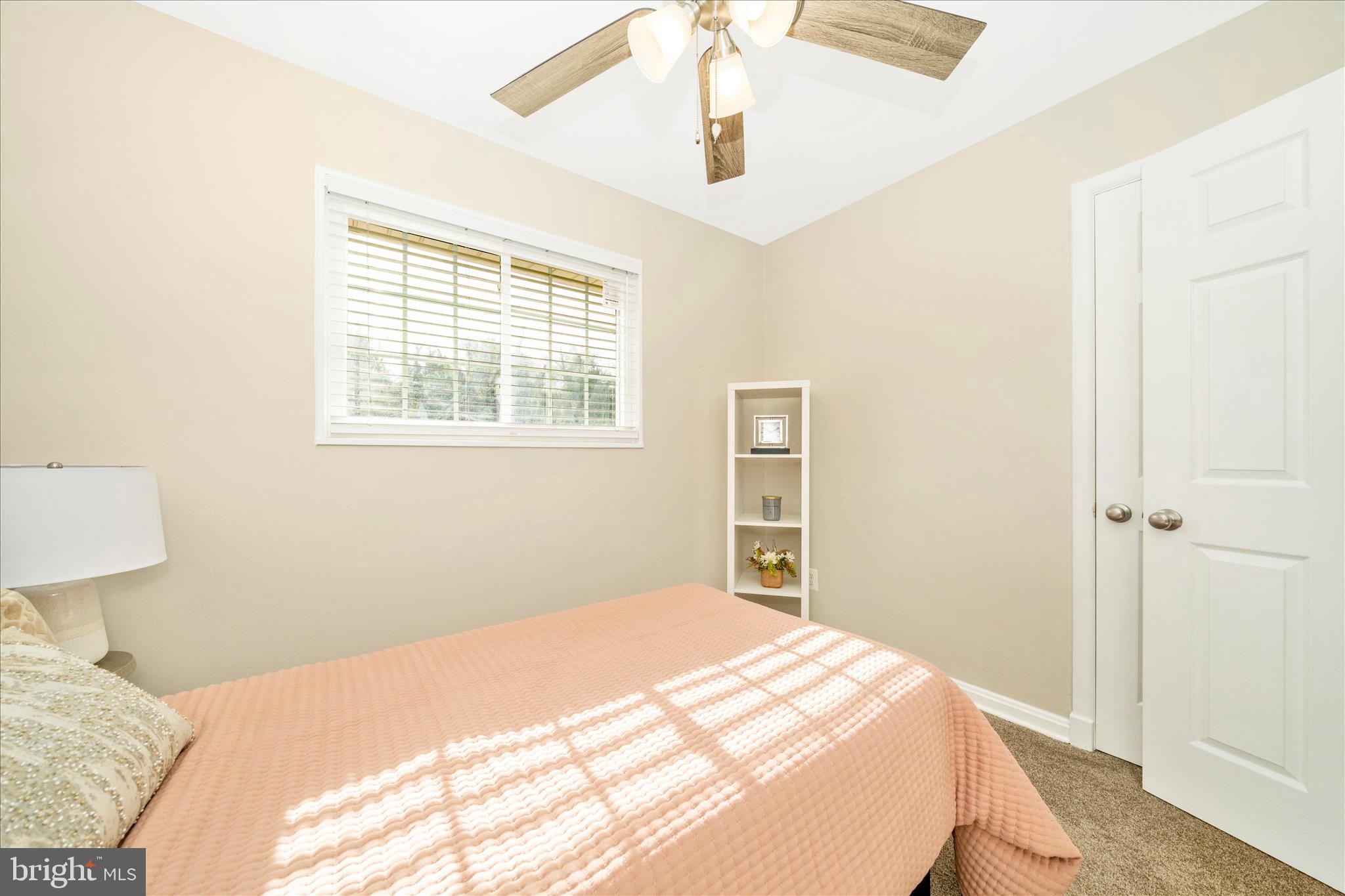 ROLLING RIDGE - Residential