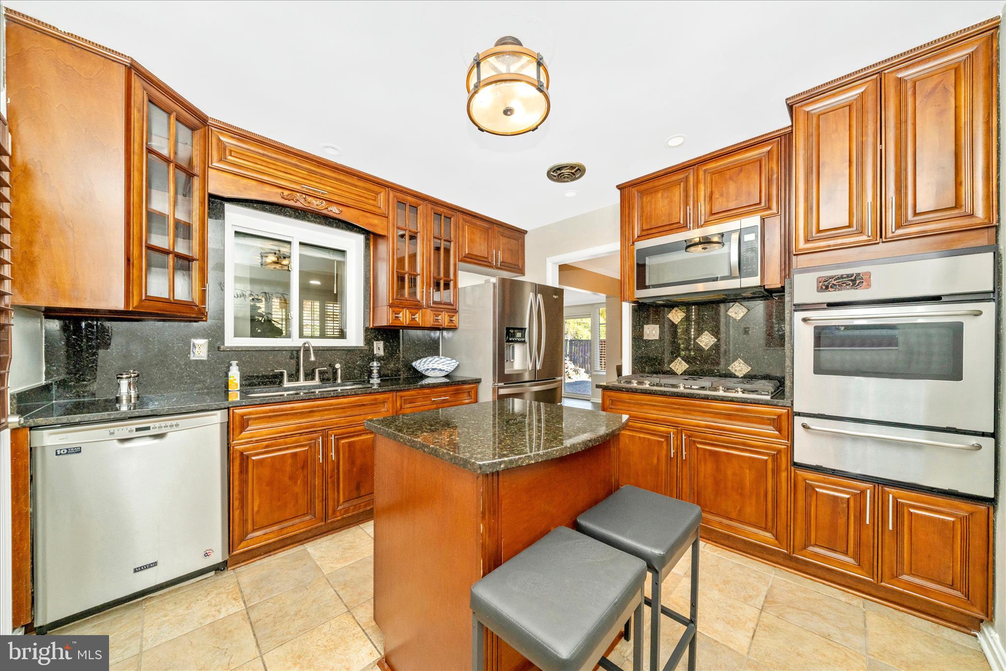 ROLLING RIDGE - Residential