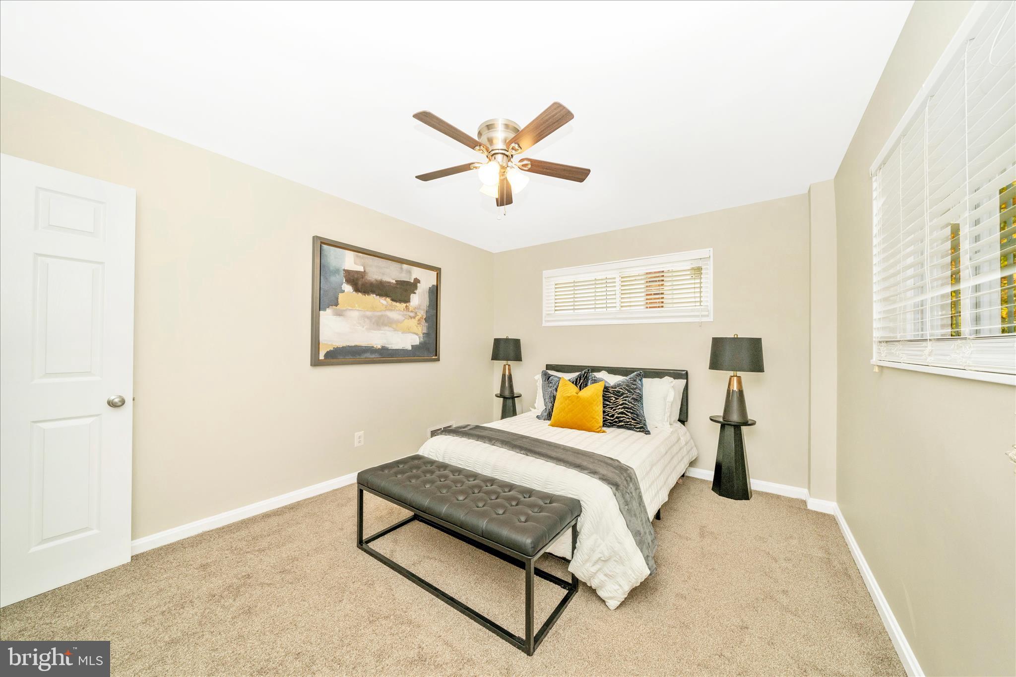 ROLLING RIDGE - Residential