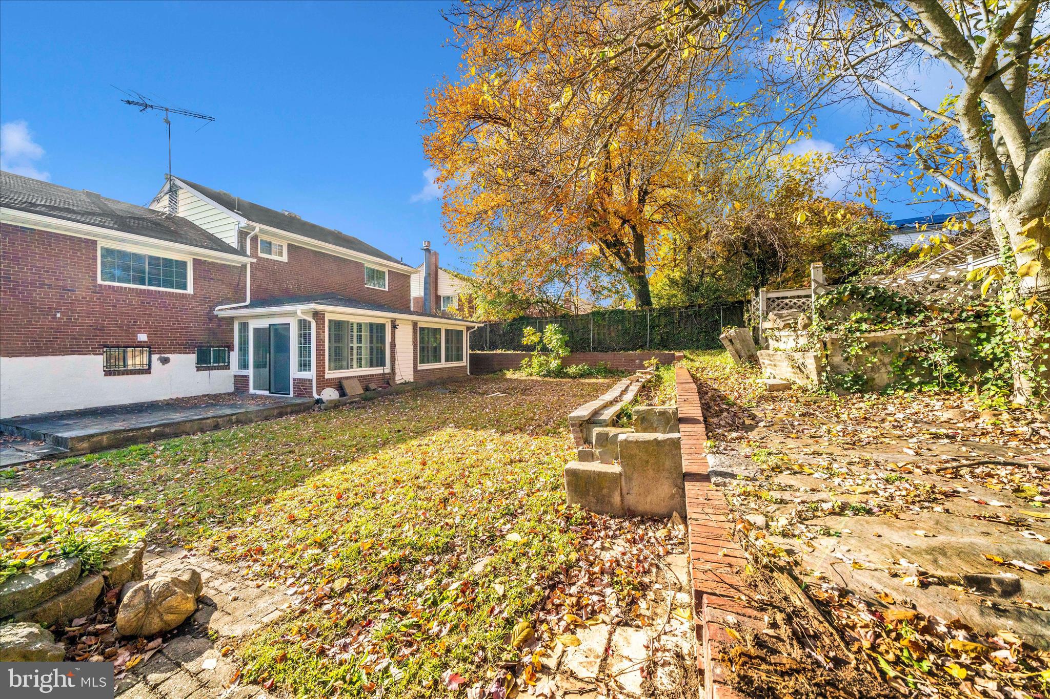 ROLLING RIDGE - Residential