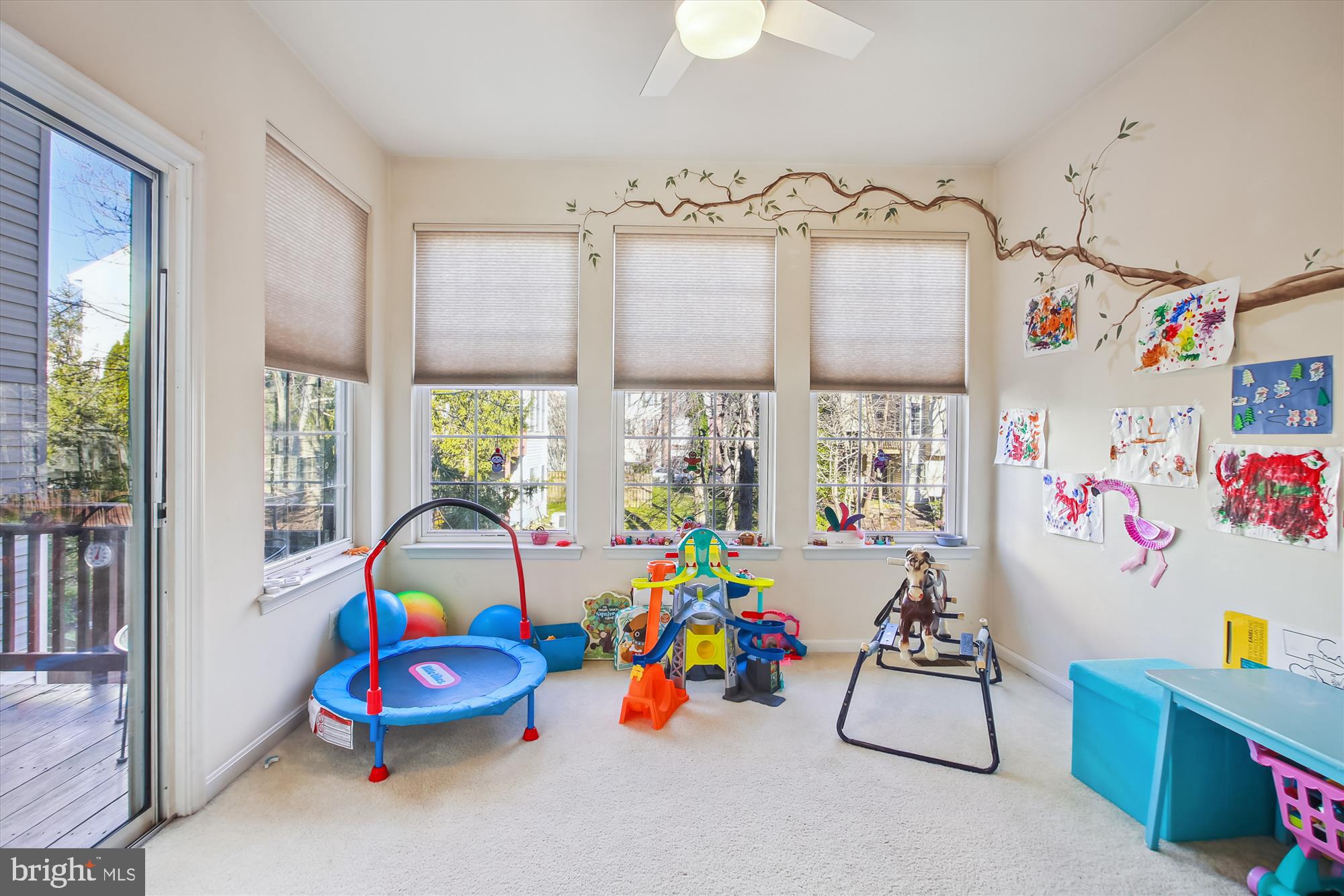 RIVER OAKS - Residential