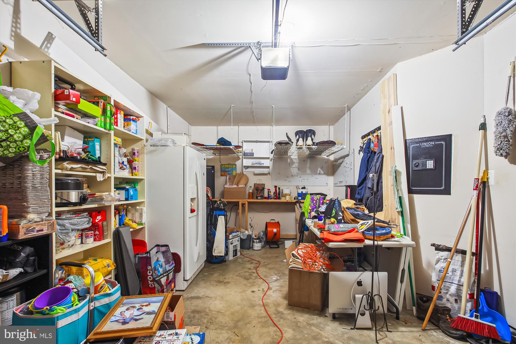 RIVER OAKS - Residential