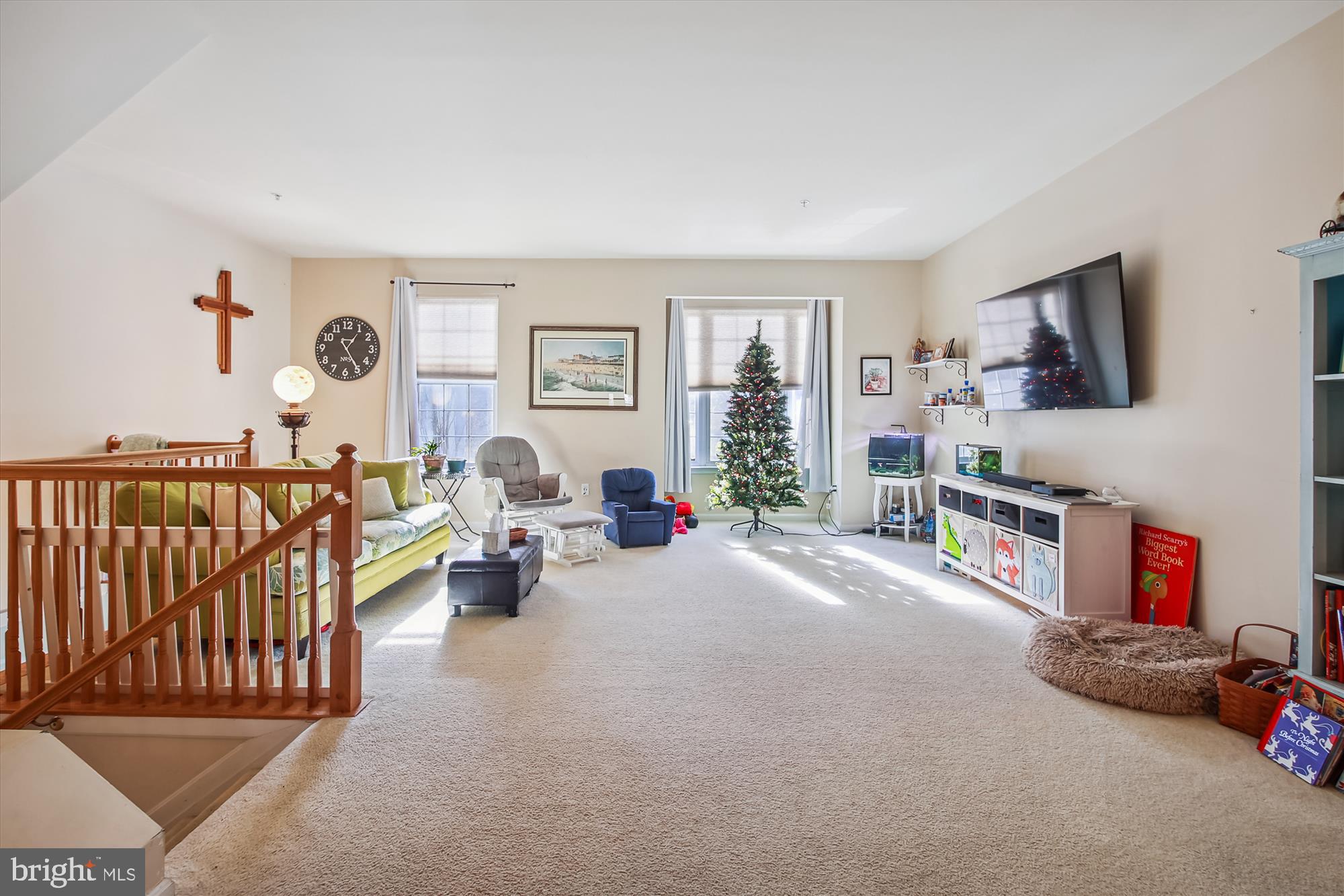 RIVER OAKS - Residential