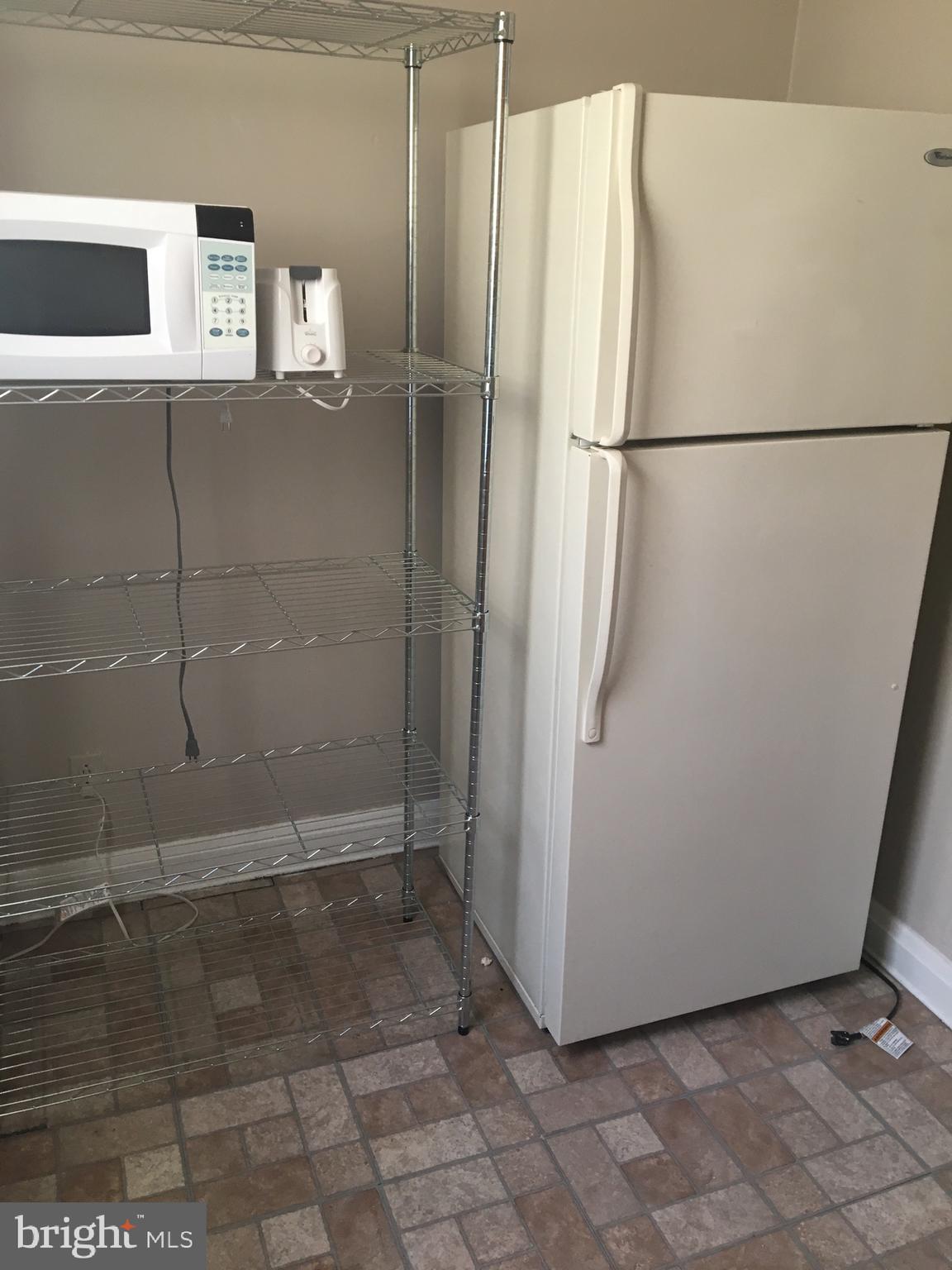 GLEN OAKS - Residential Income