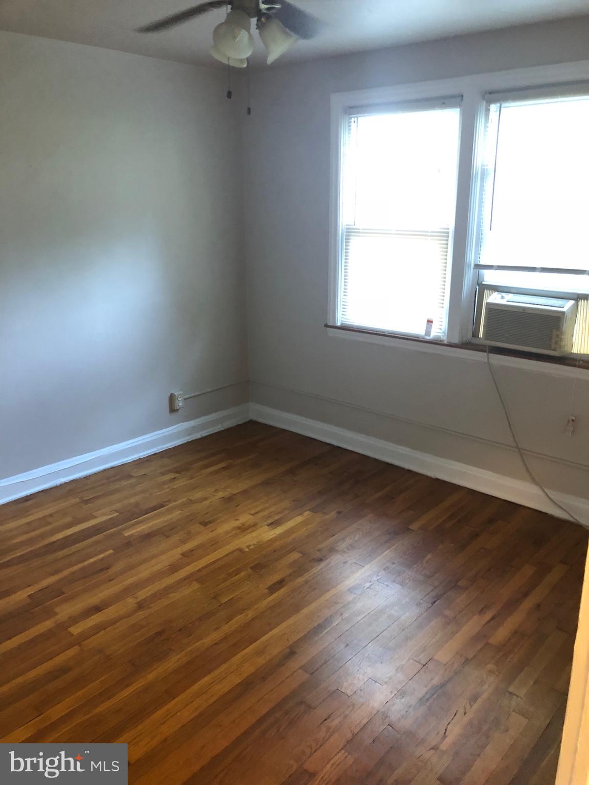 GLEN OAKS - Residential Income