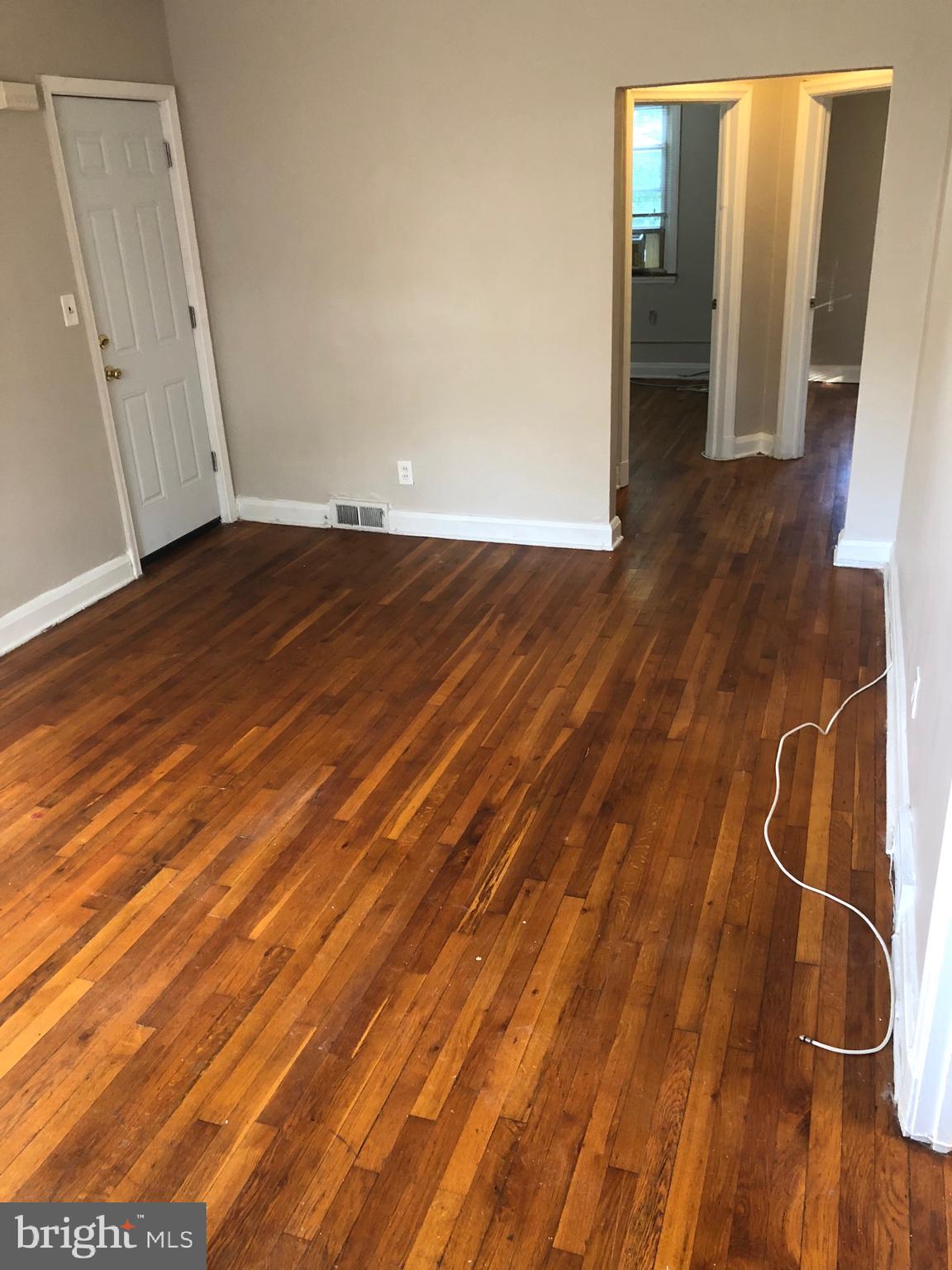 GLEN OAKS - Residential Income