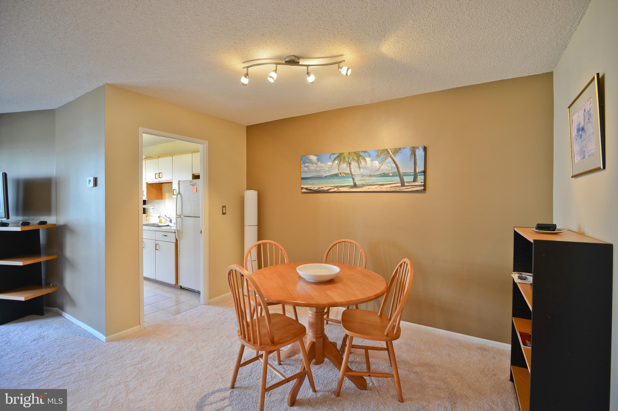 ROSSLYN - Residential Lease