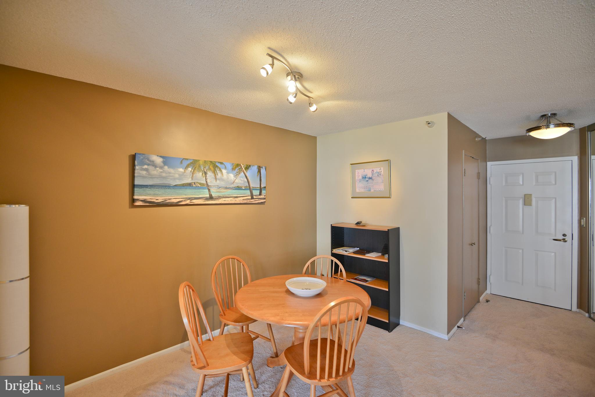 ROSSLYN - Residential Lease