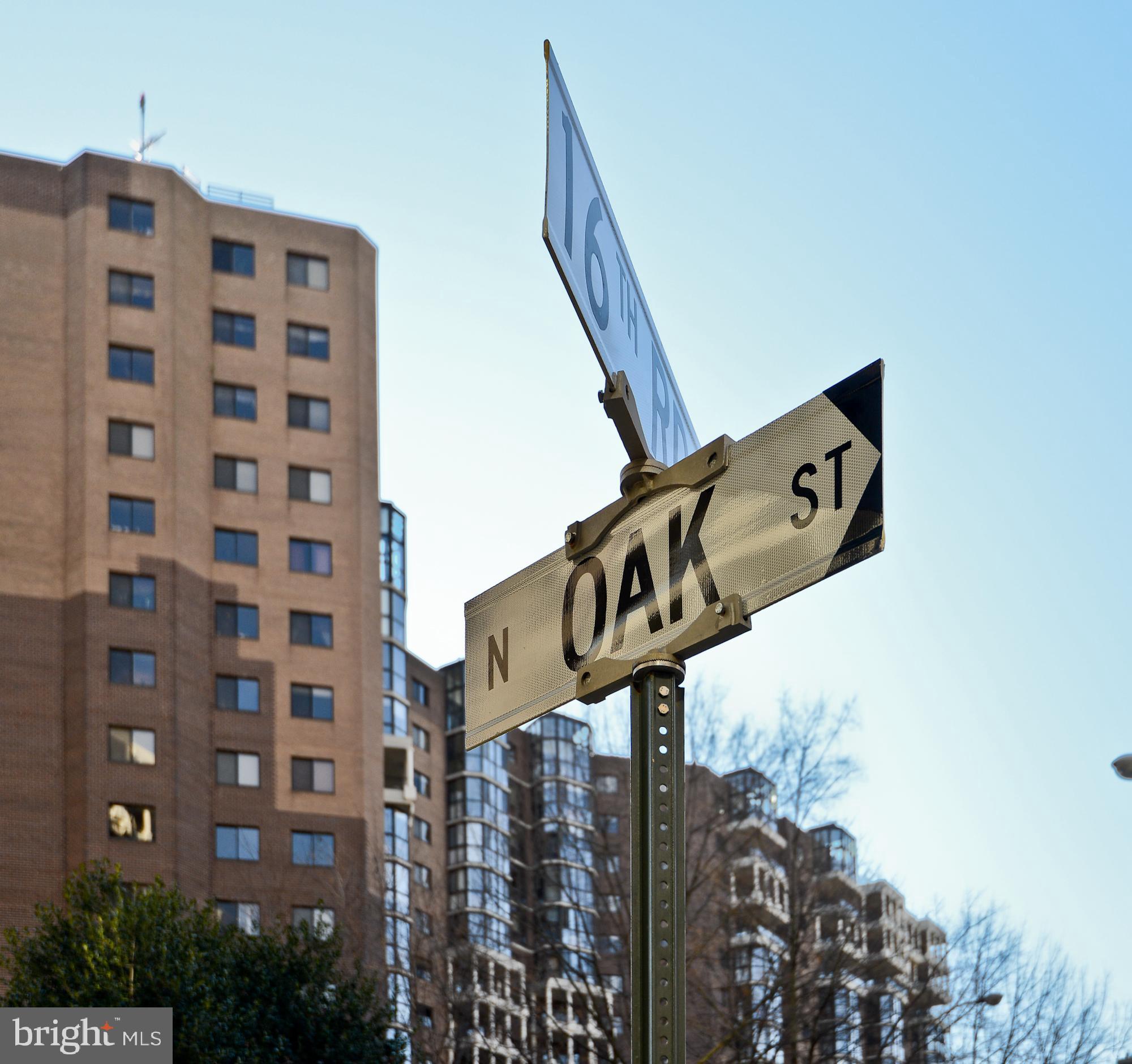 ROSSLYN - Residential Lease