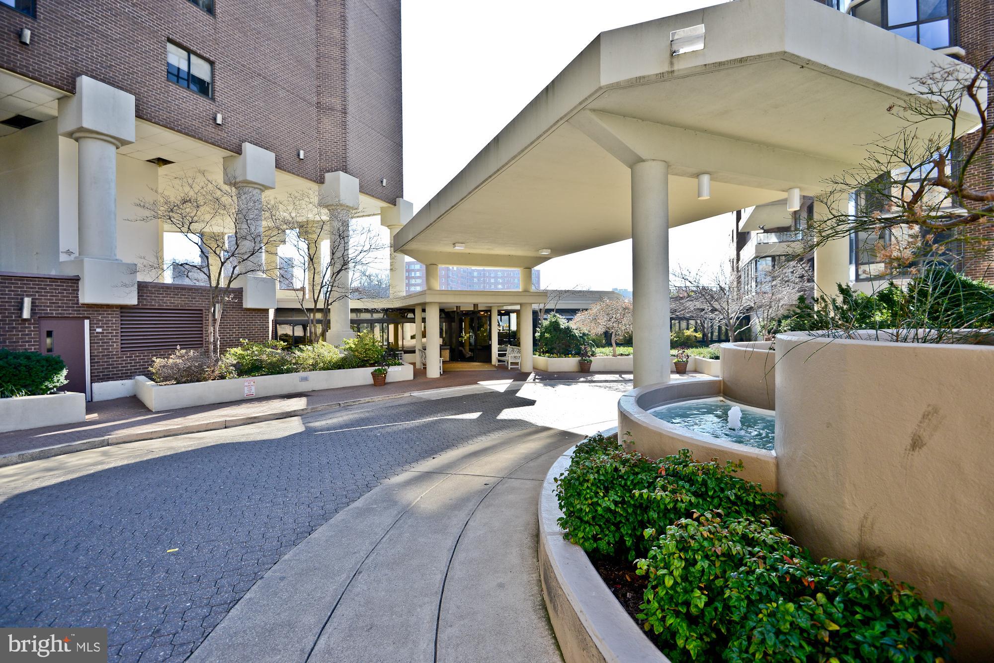 ROSSLYN - Residential Lease