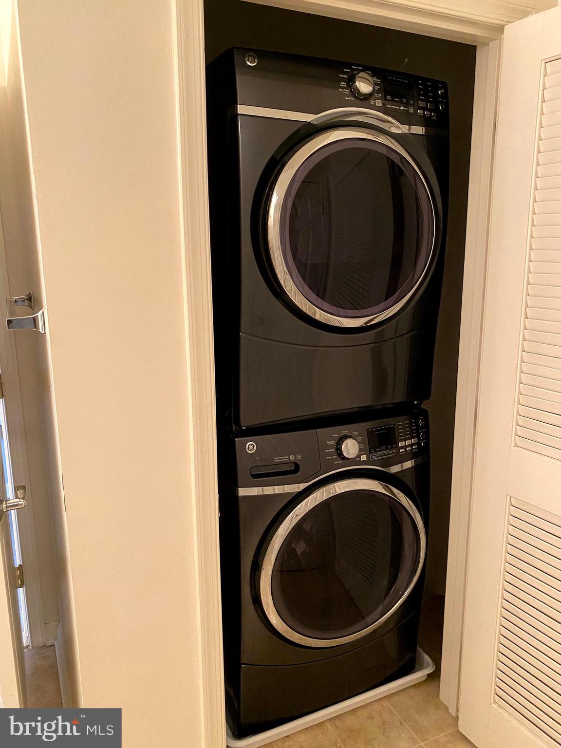 CAMERON GROVE - Residential