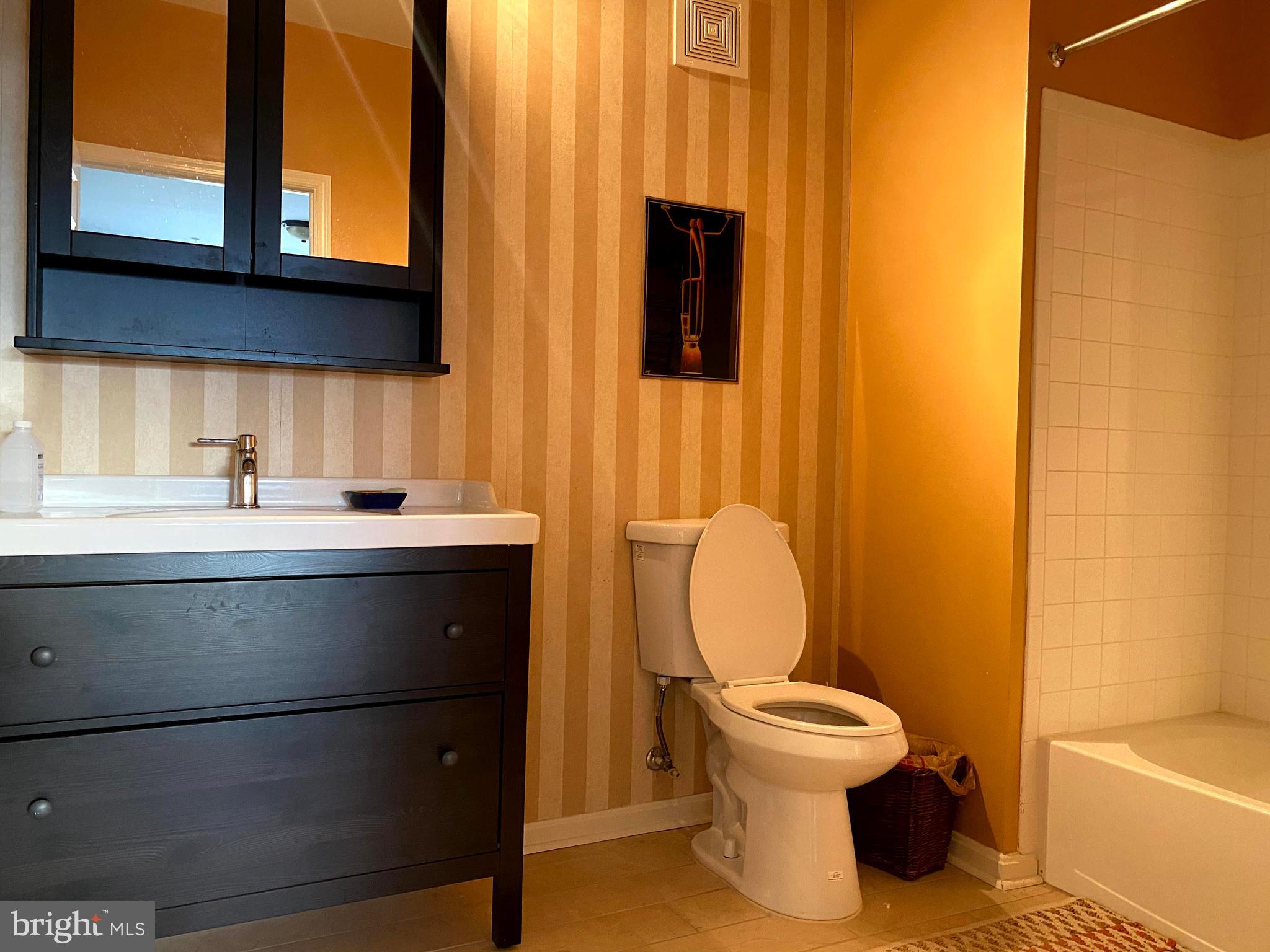 CAMERON GROVE - Residential