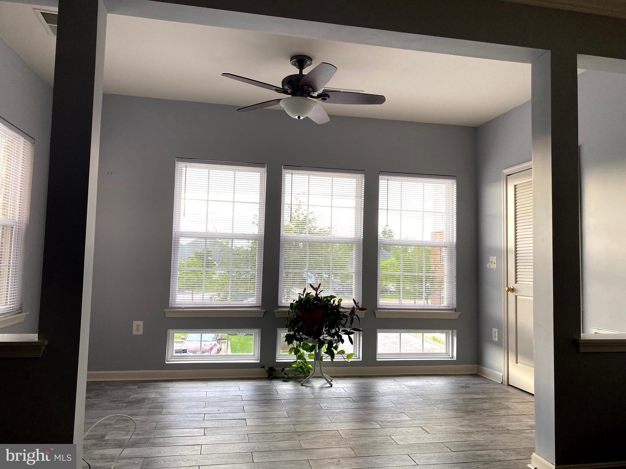 CAMERON GROVE - Residential