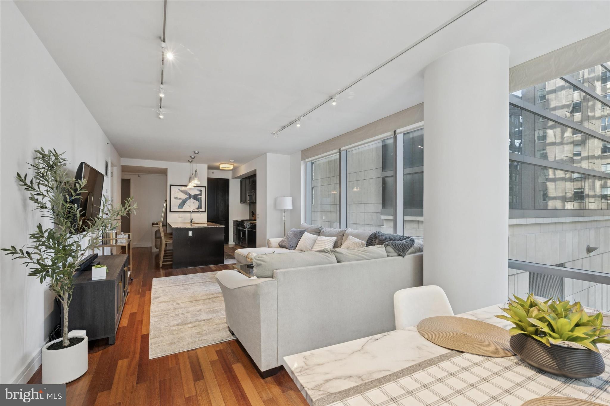 CENTER CITY - Residential