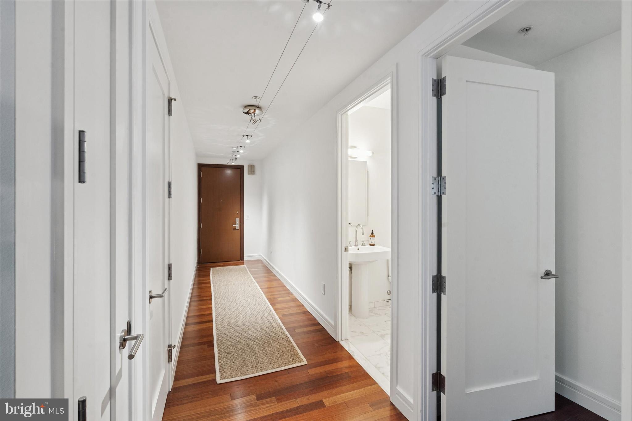 CENTER CITY - Residential