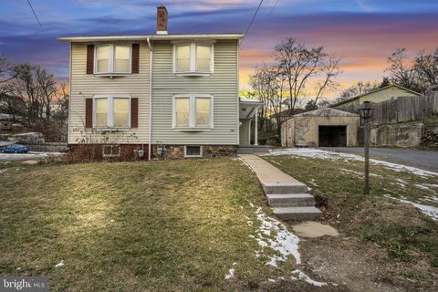 205 SUSQUEHANNA AVENUE ENOLA PA 17025