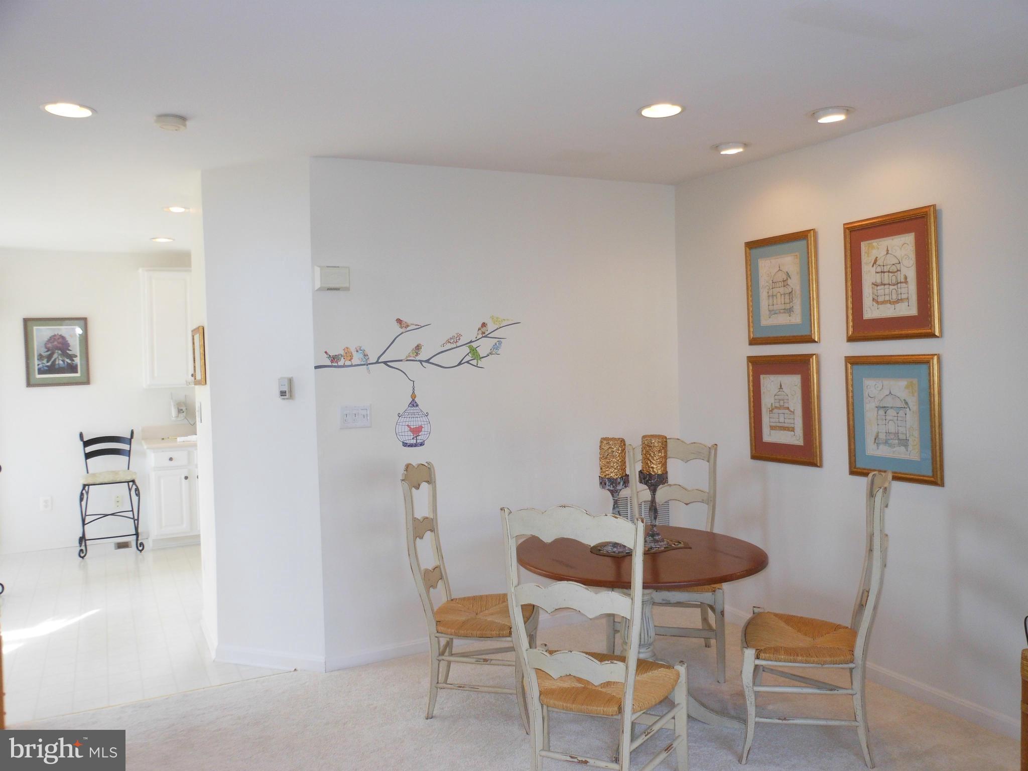 LAKE RIDGE - Residential