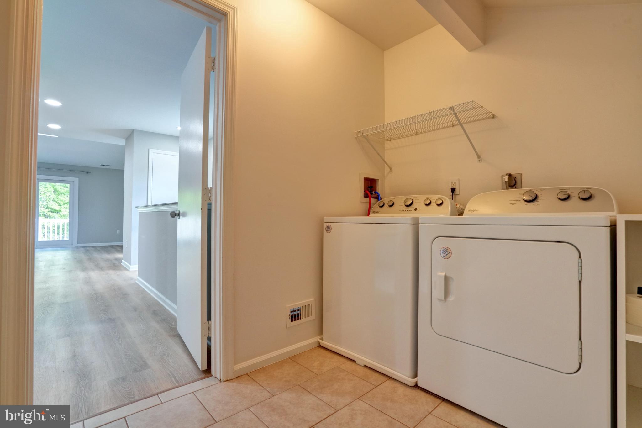 1732 ROSEWOOD COURT