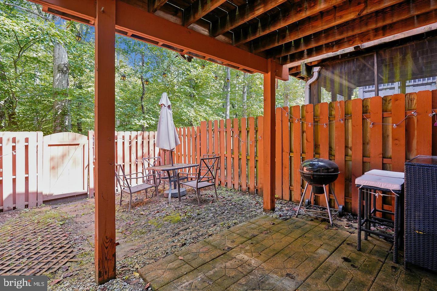 LAKE RIDGE - Residential Lease