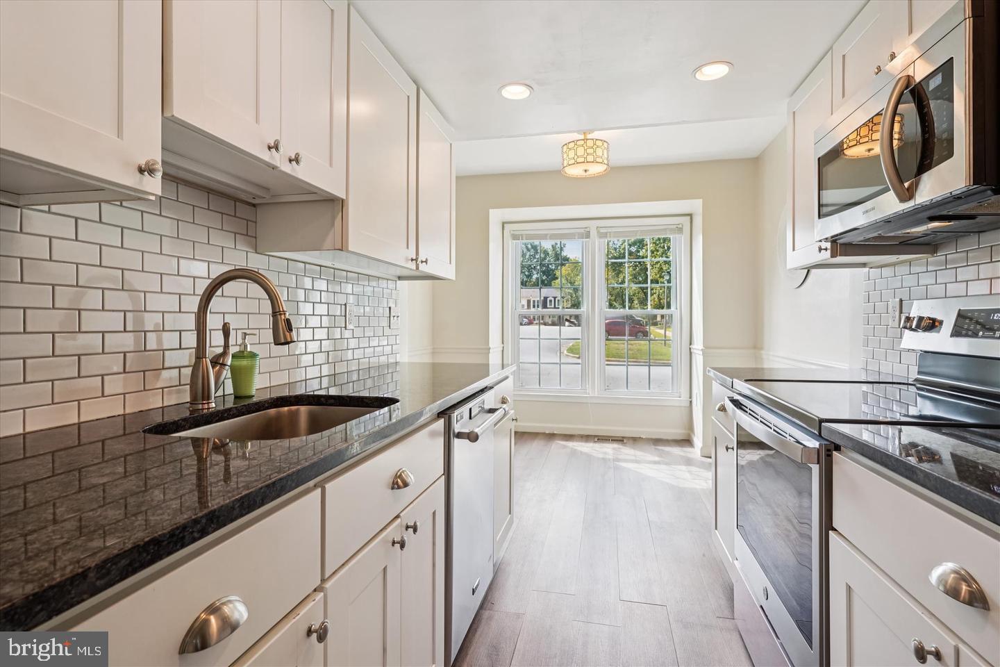 LAKE RIDGE - Residential Lease