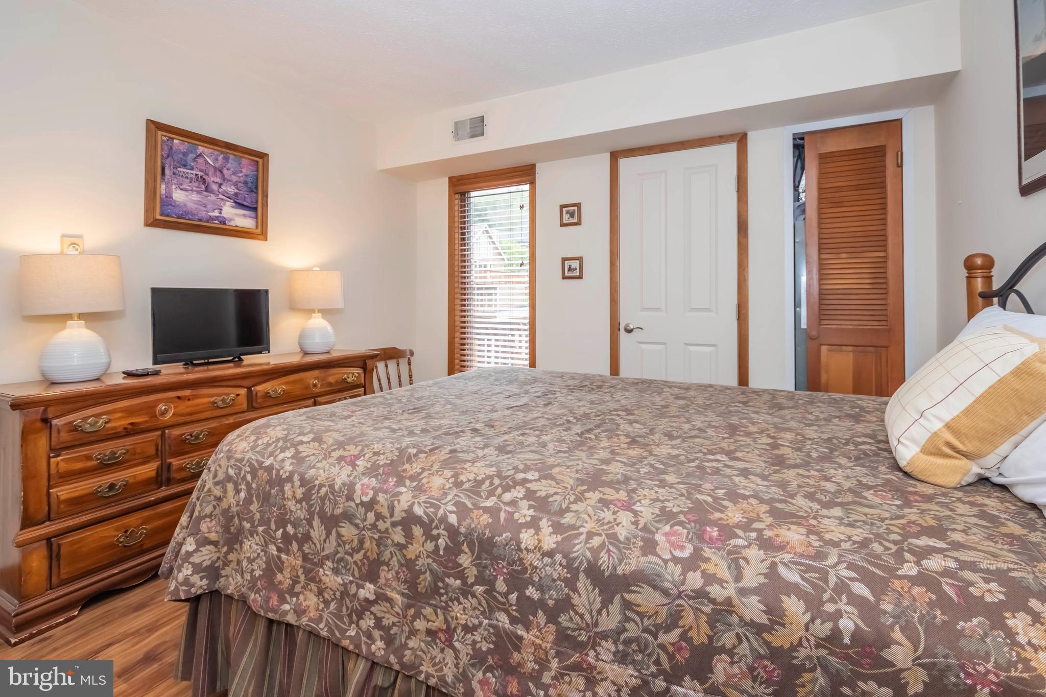 HARTWOOD VILLAGE - Residential