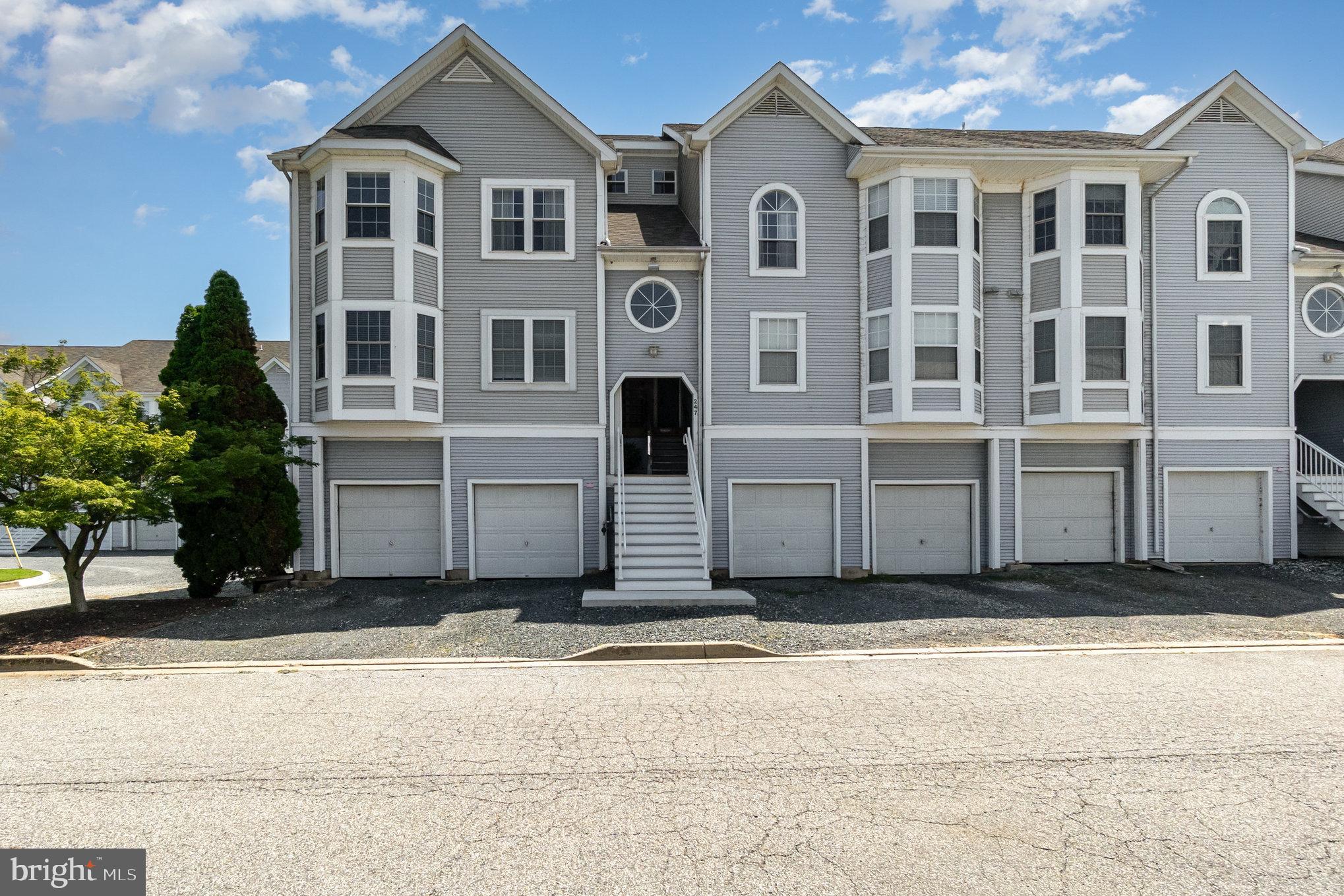 247 FOUNTAIN STREET D