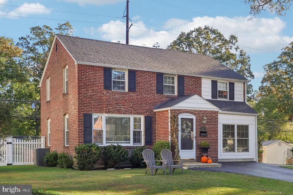 Photo of 131 Fairfax Road, BRYN MAWR, PA 19010 (MLS # PADE2102352)