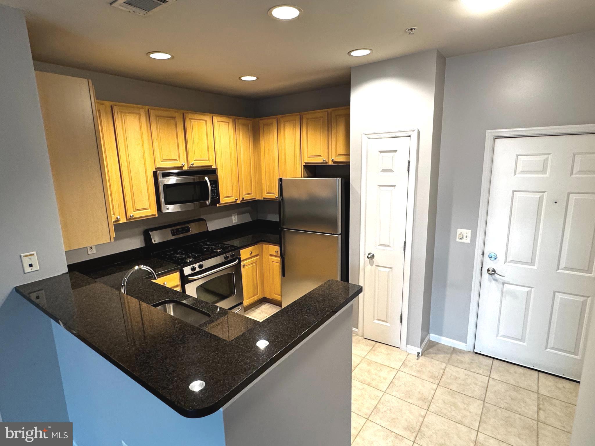 GROVE AT ARLINGTON - Residential Lease