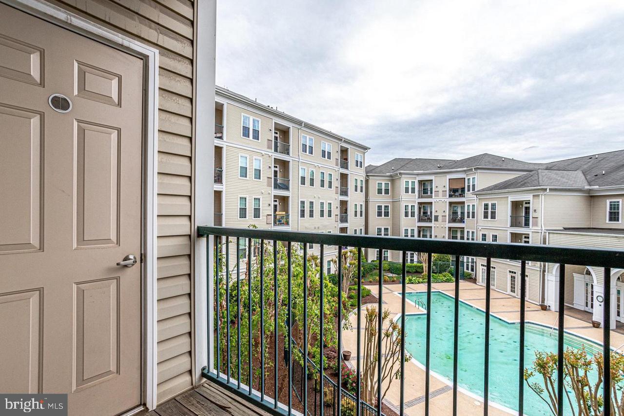 GROVE AT ARLINGTON - Residential Lease