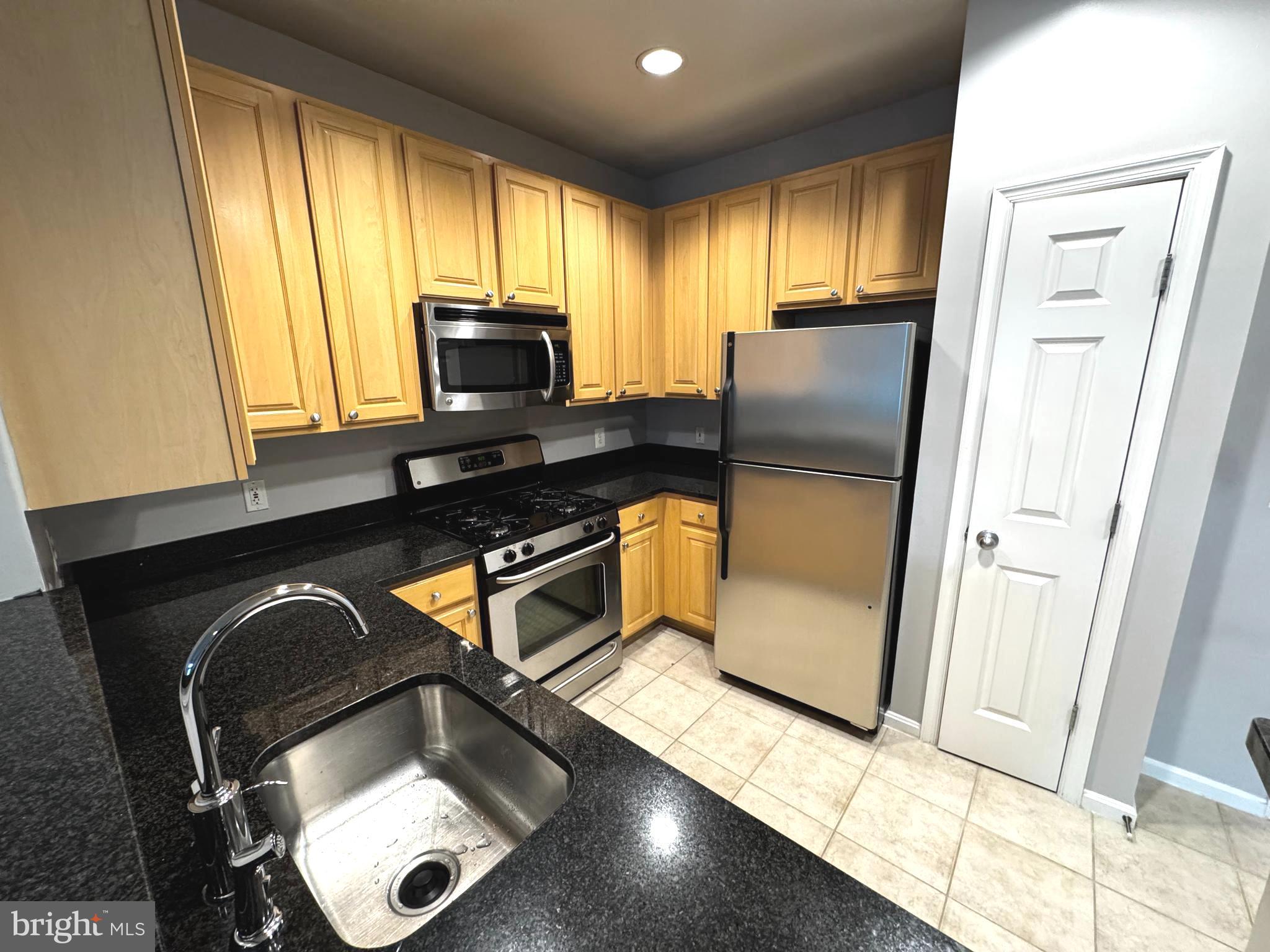 GROVE AT ARLINGTON - Residential Lease