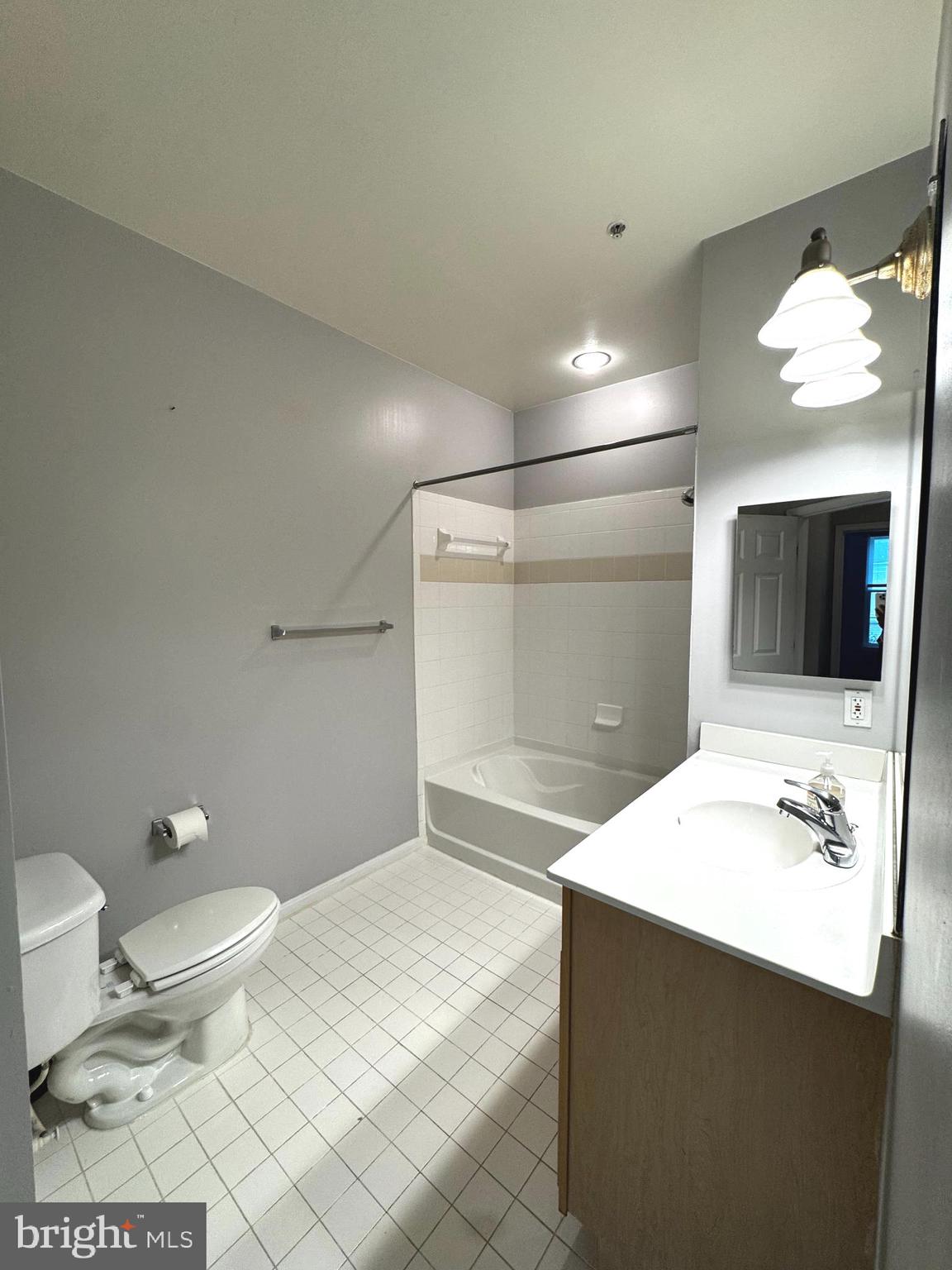 GROVE AT ARLINGTON - Residential Lease