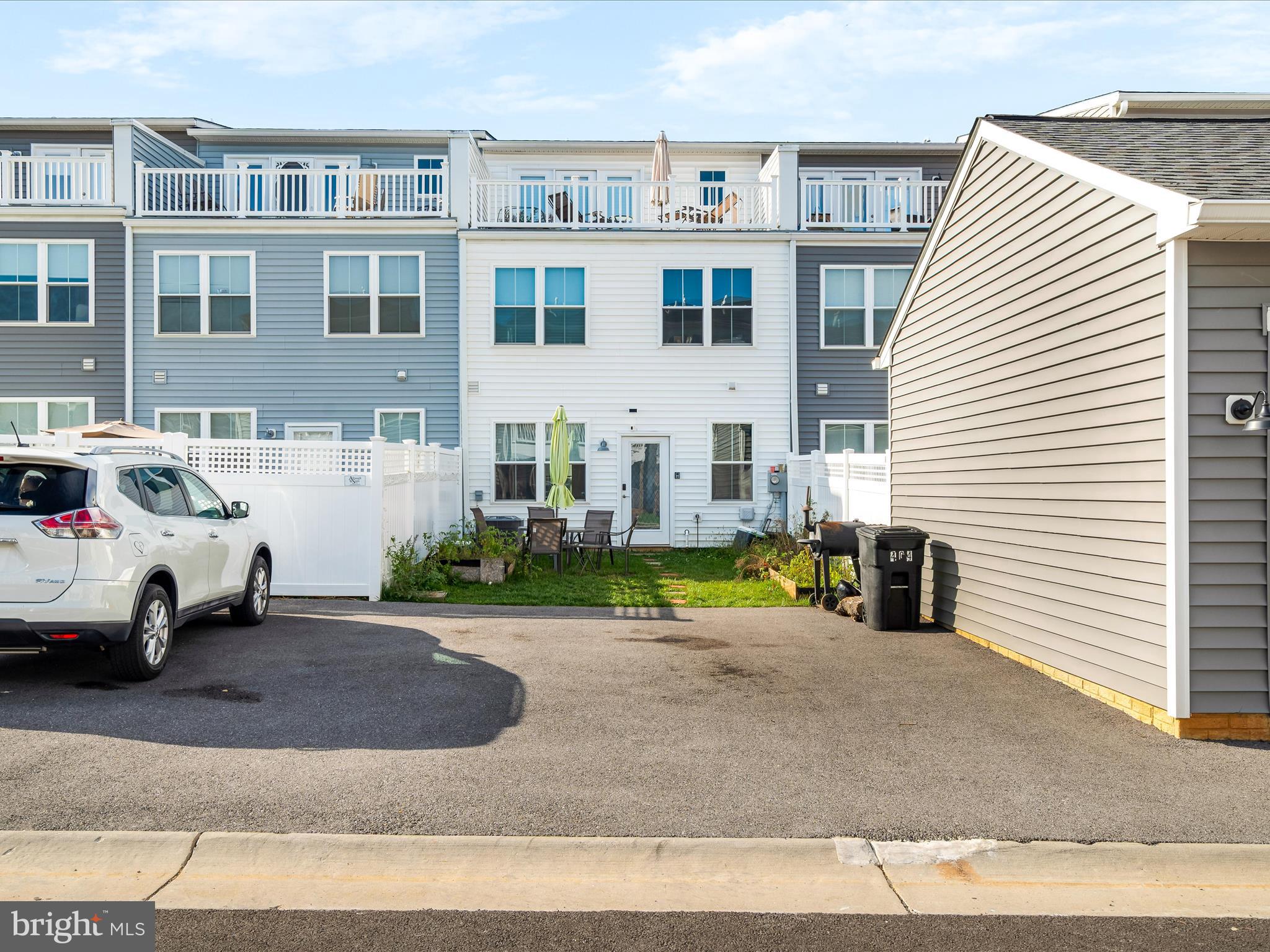 GAMBRILL VIEW - Residential Lease